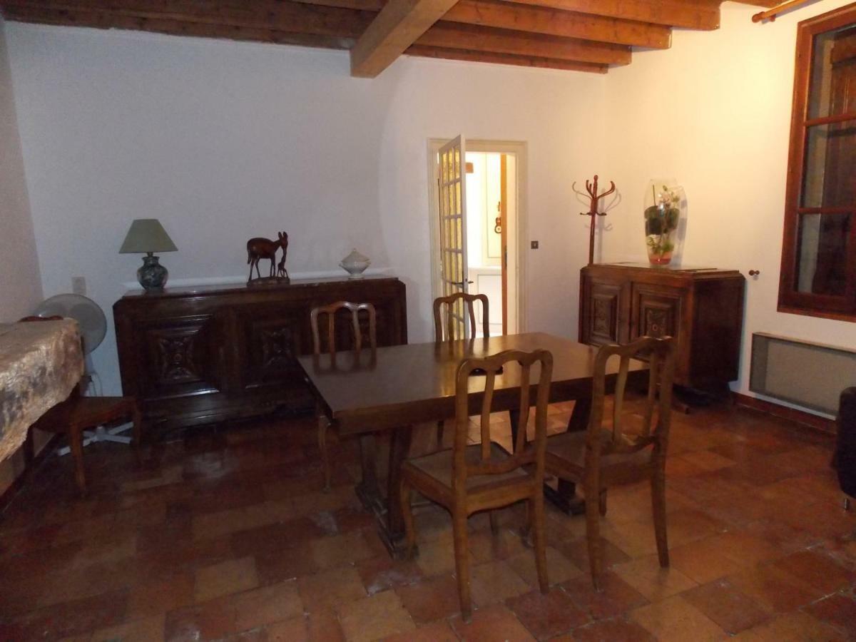 Gîte l'Antre Vous Saint-Philippe-dʼAiguille Extérieur photo